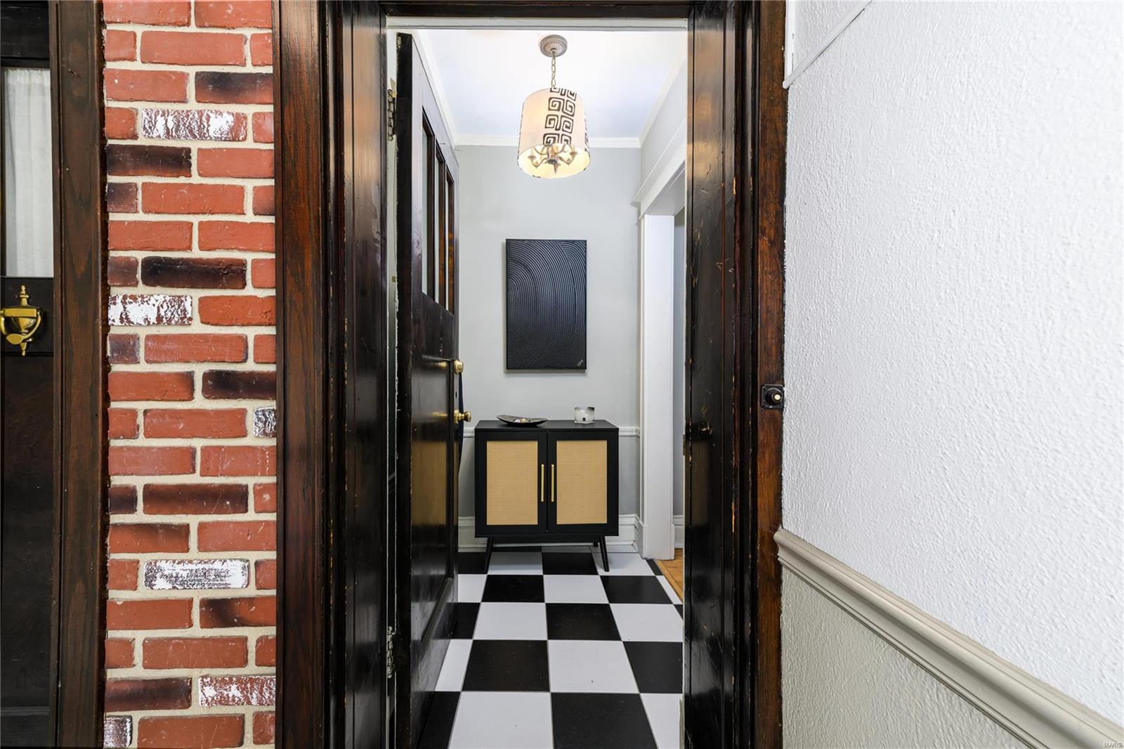 St Louis, Missouri 63105, United States, 3 Bedrooms Bedrooms, ,2 BathroomsBathrooms,Residential,Pending,56677