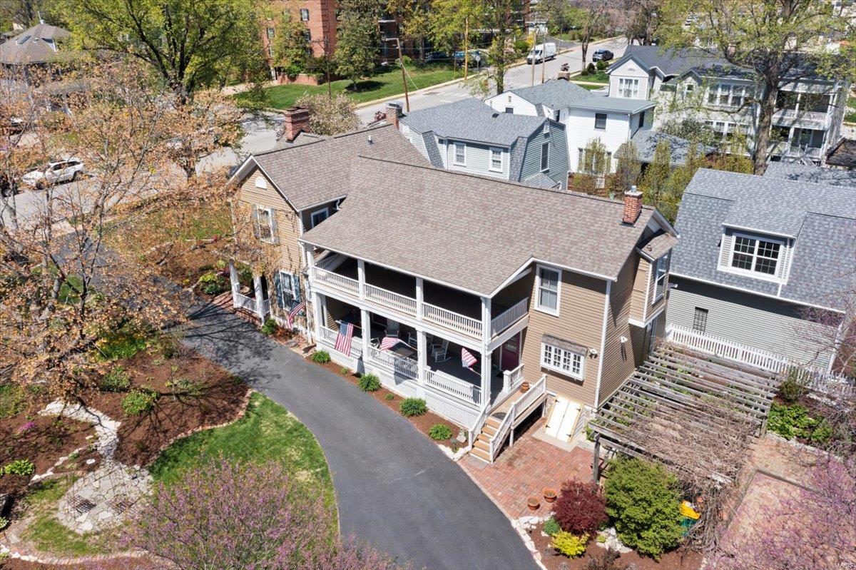 St Louis, Missouri 63119, United States, 5 Bedrooms Bedrooms, ,3 BathroomsBathrooms,Residential,Pending,112128