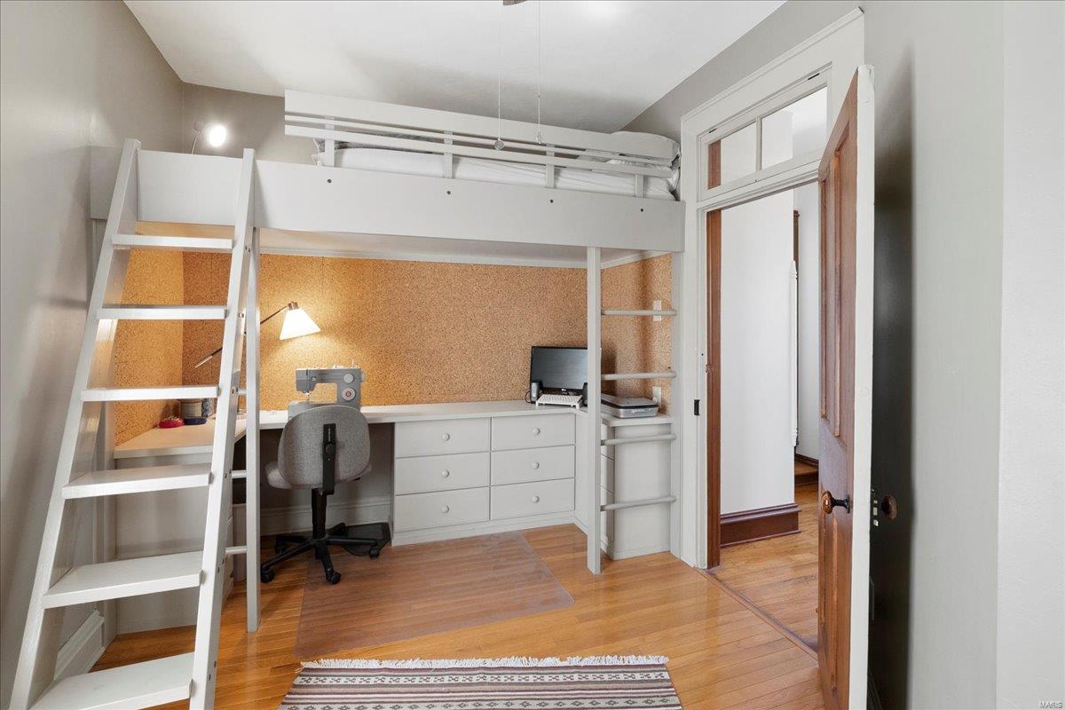 St Louis, Missouri 63119, United States, 5 Bedrooms Bedrooms, ,3 BathroomsBathrooms,Residential,Pending,112128