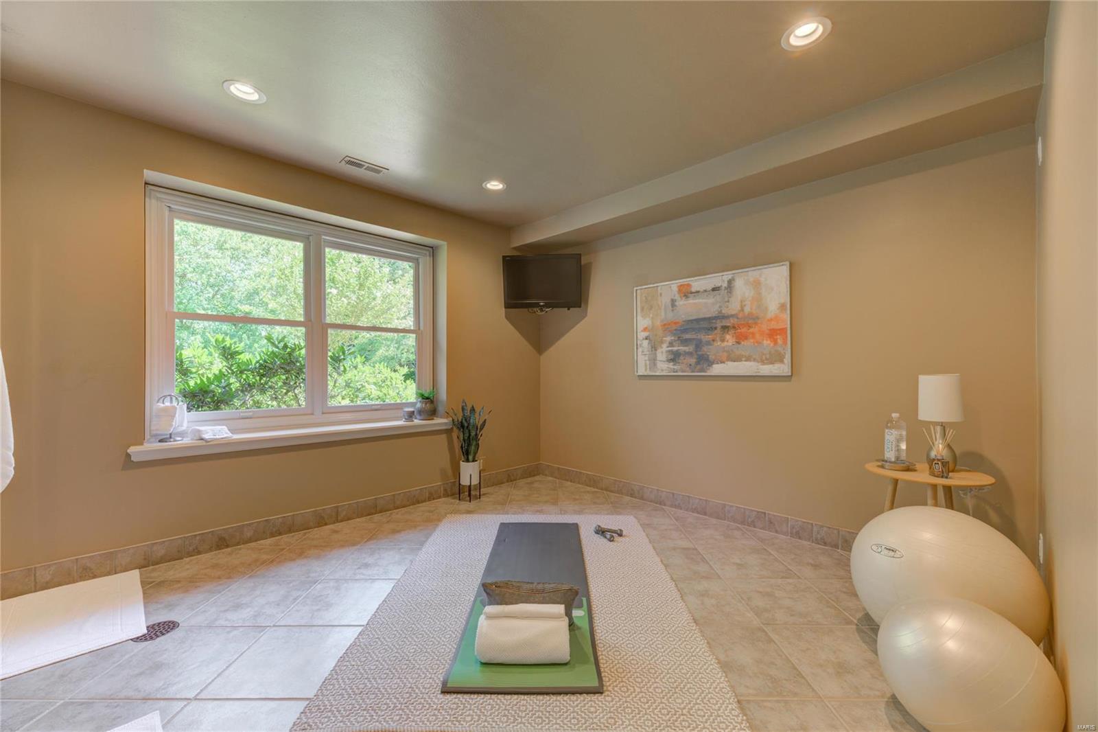 Ladue Grove Estates - Residential