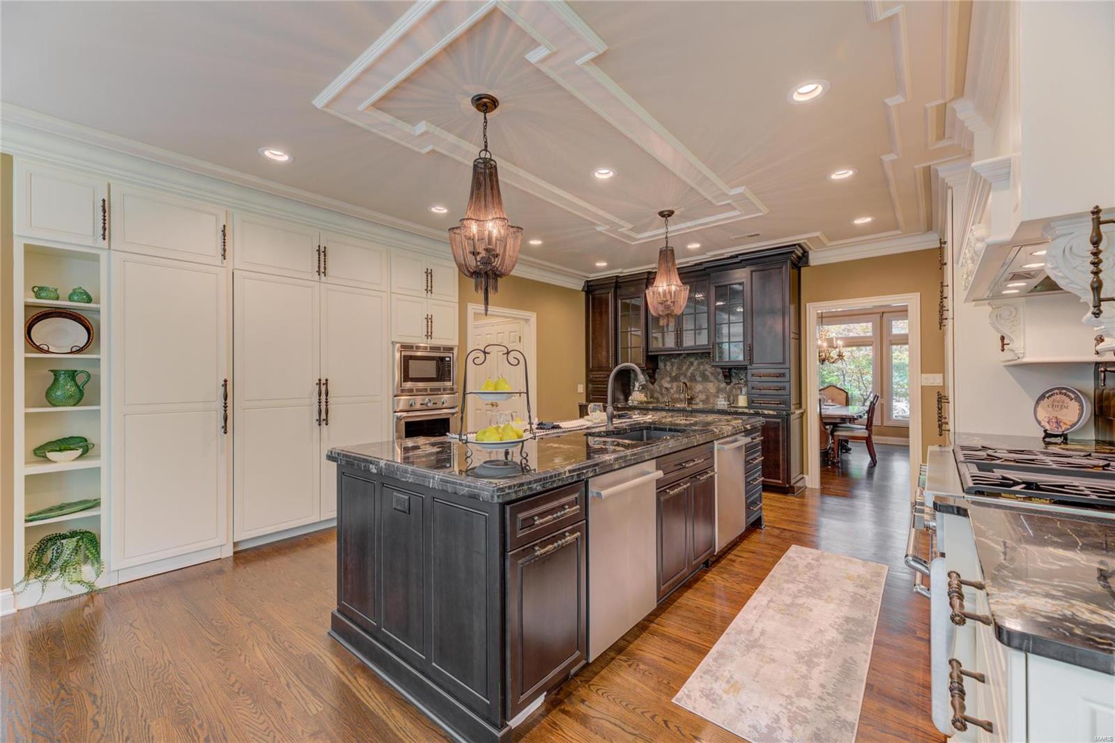 Ladue Grove Estates - Residential