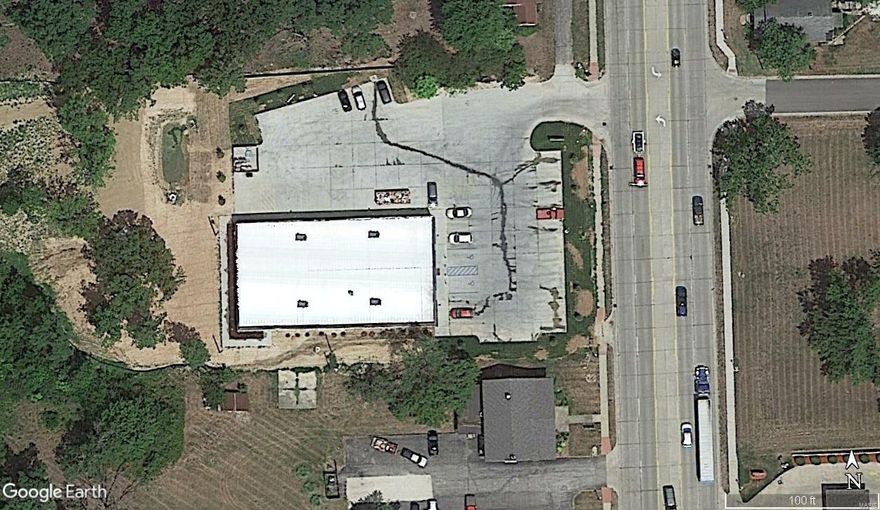 GREAT 1031 EXCHANGE PROPERTY.  RARE BRICK CONSTRUCTION.  HIGH TRAFFIC COUNTS (20k+ vpd).  LOCATED LESS THAN 1/2 MILE FROM I-70!   LOCATED IN THE COUNTY SEAT! Location: City, High Traffic, Rural