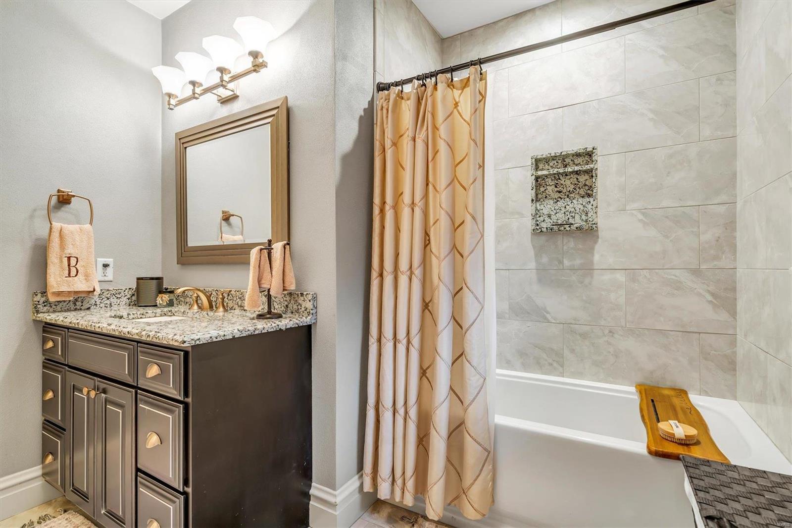 La Hacienda Lts 34 Thru 51 Resub - Residential