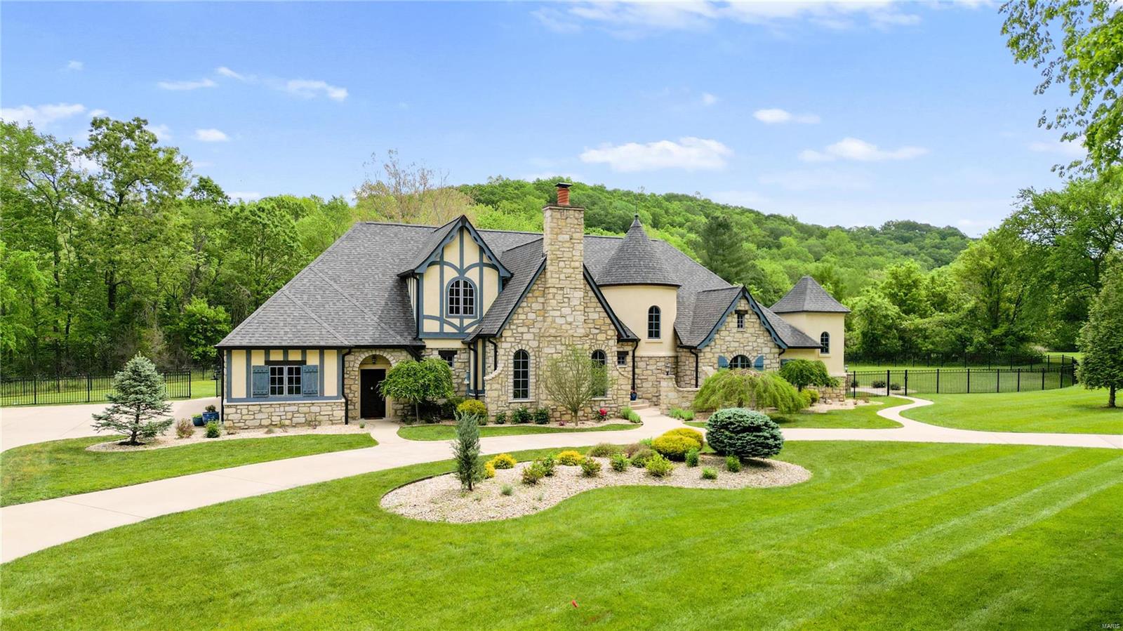 Brookhollow - Residential