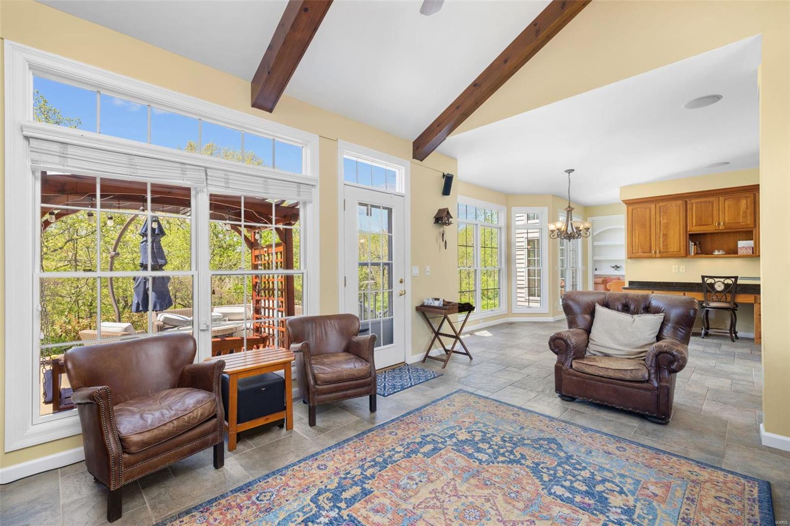 Anton Place - Residential