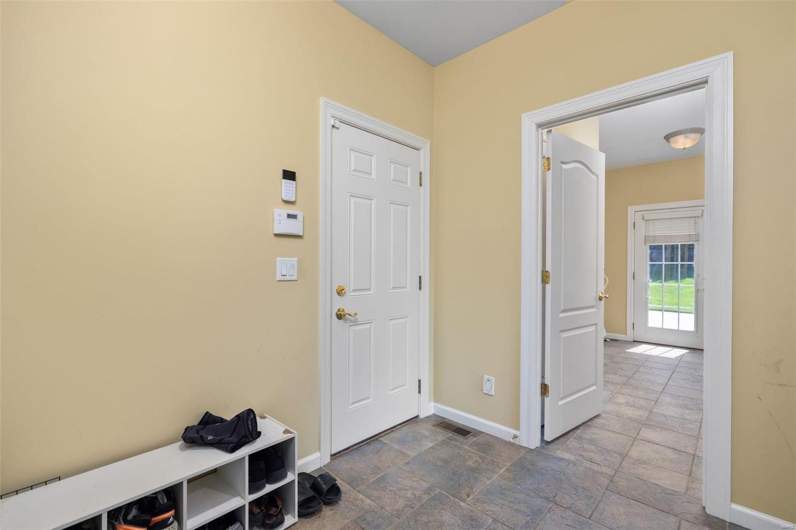 Anton Place - Residential