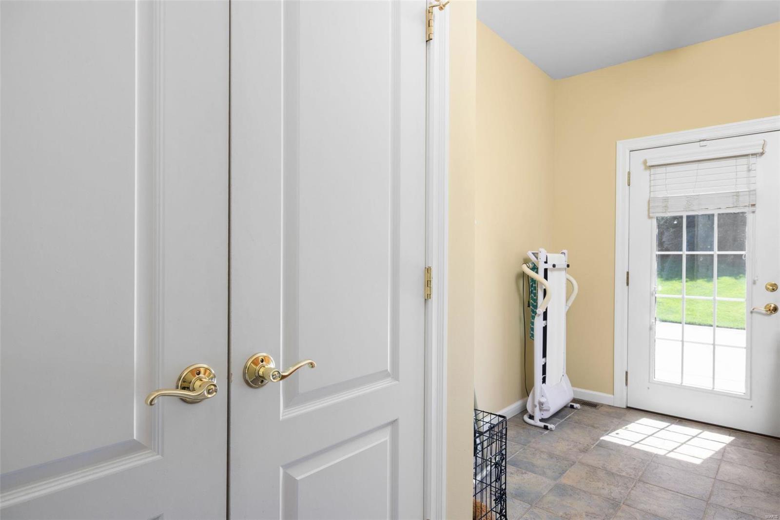 Anton Place - Residential