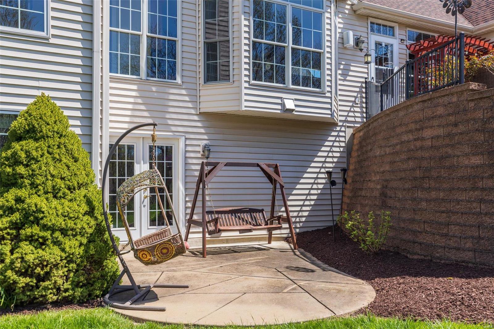 Anton Place - Residential