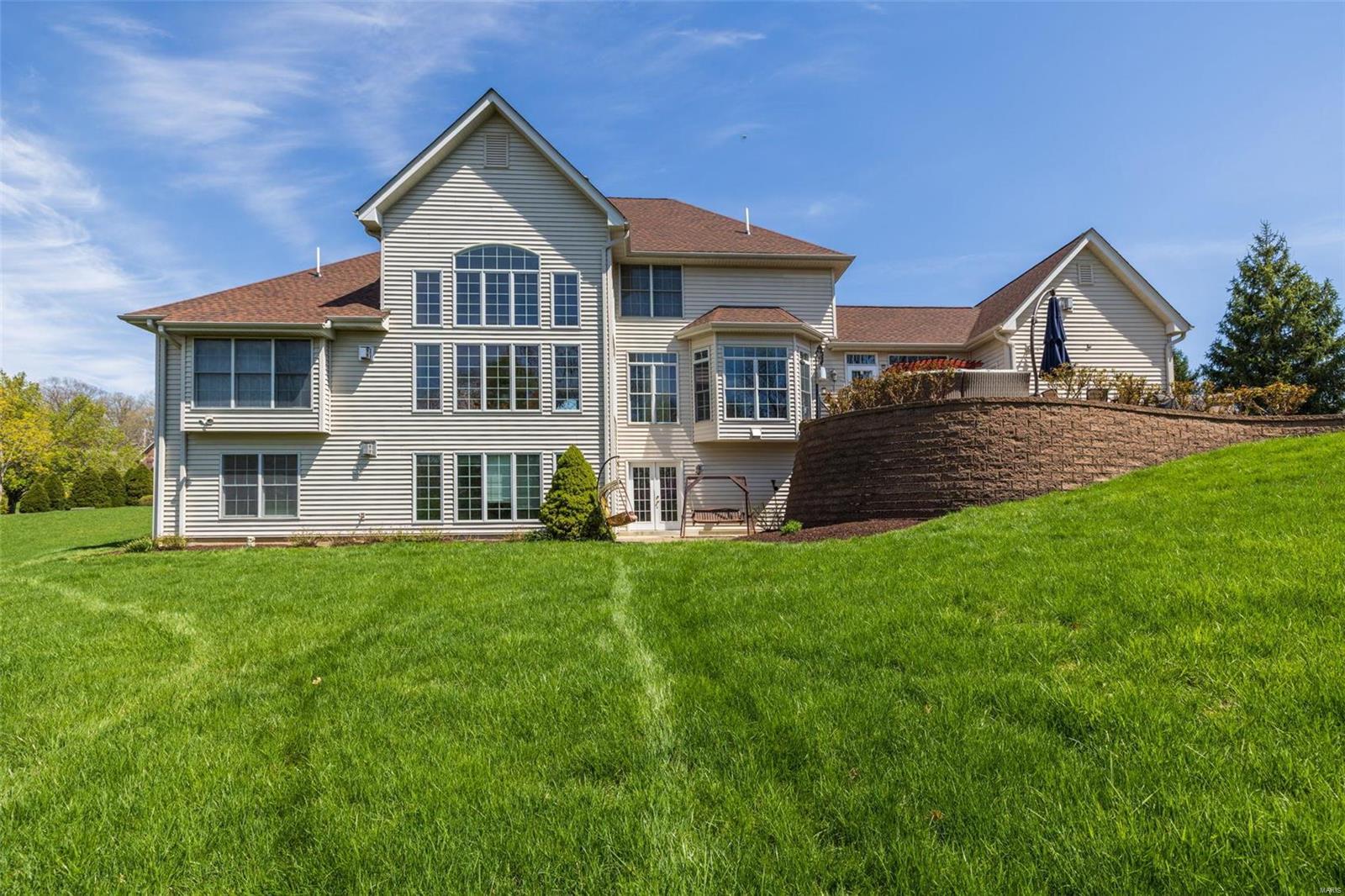 Anton Place - Residential