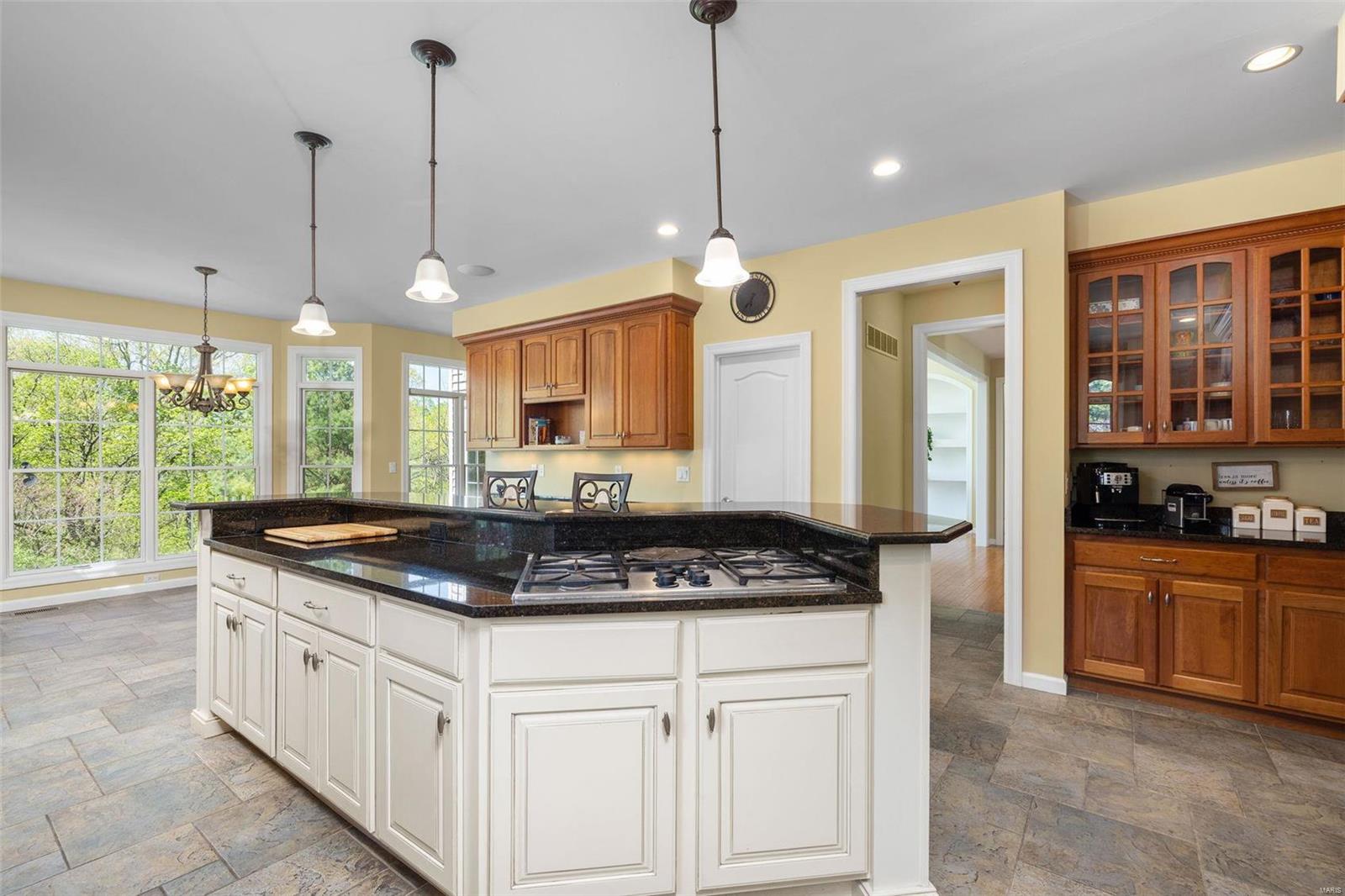 Anton Place - Residential