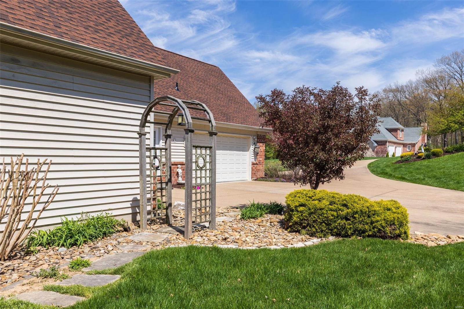 Anton Place - Residential