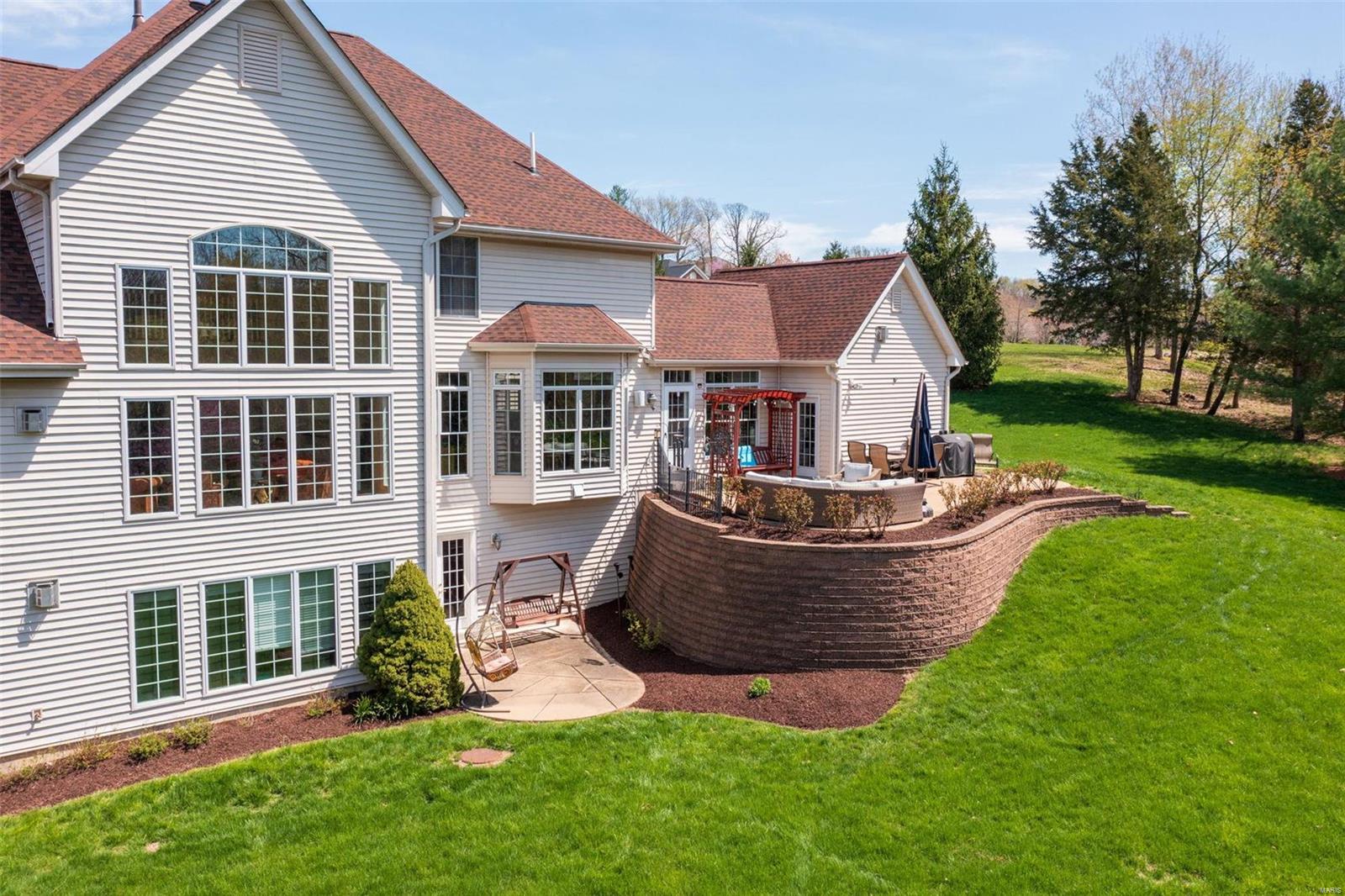 Anton Place - Residential