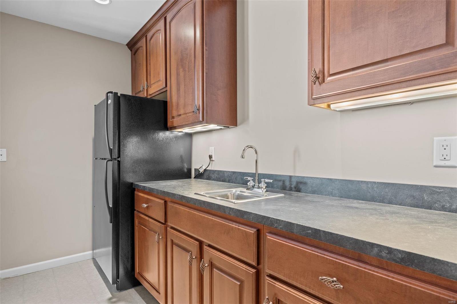 Anton Place - Residential