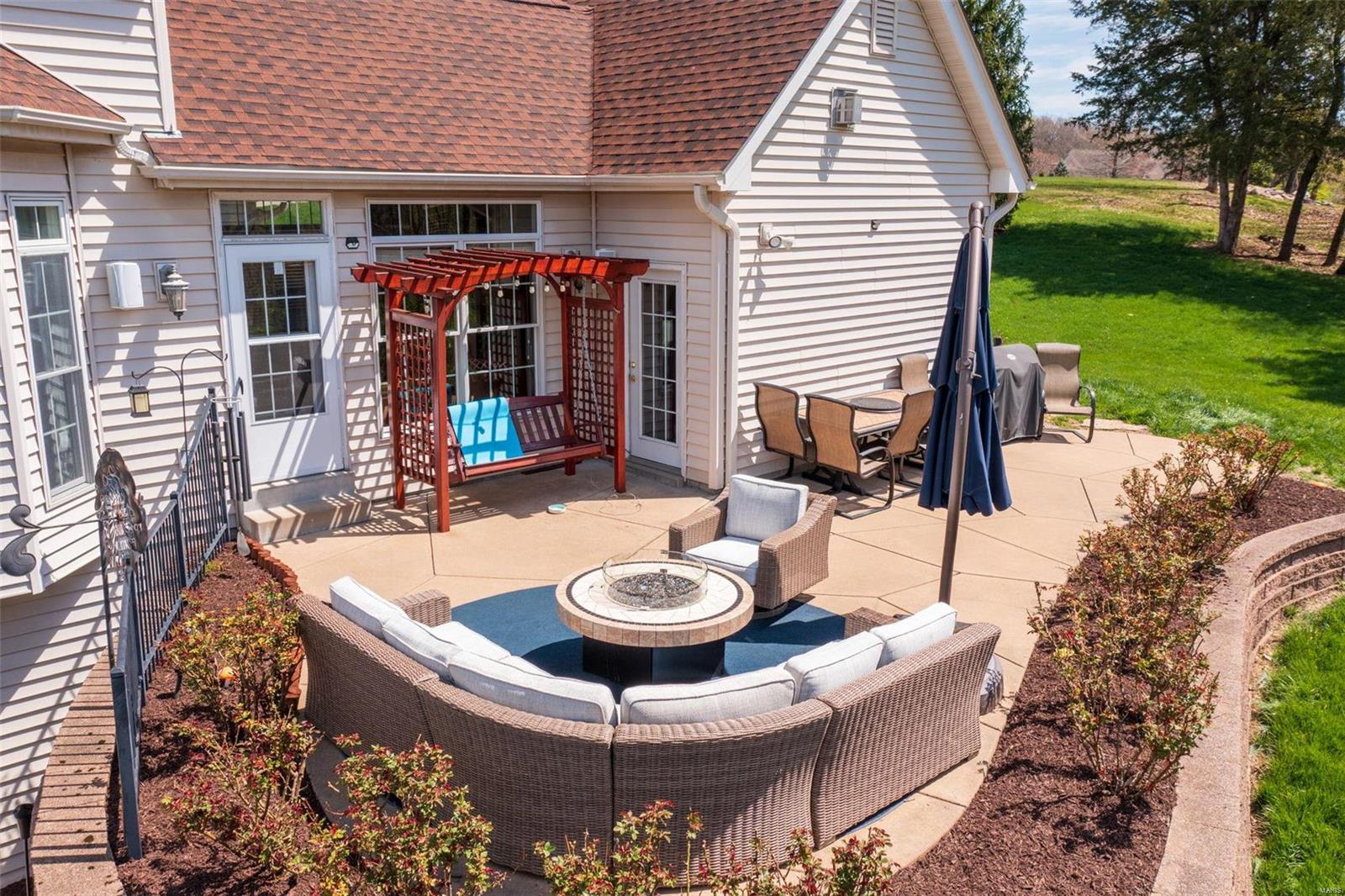 Anton Place - Residential