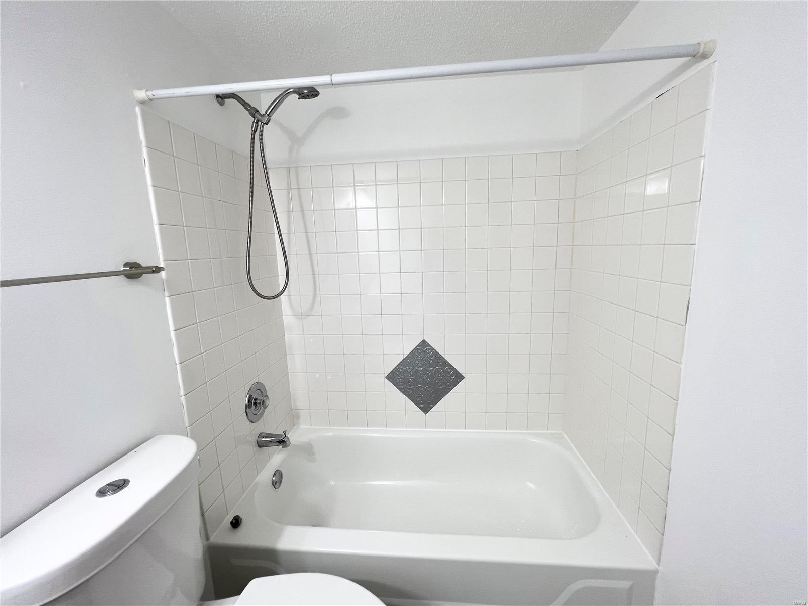 Berview Condo 11 - Residential