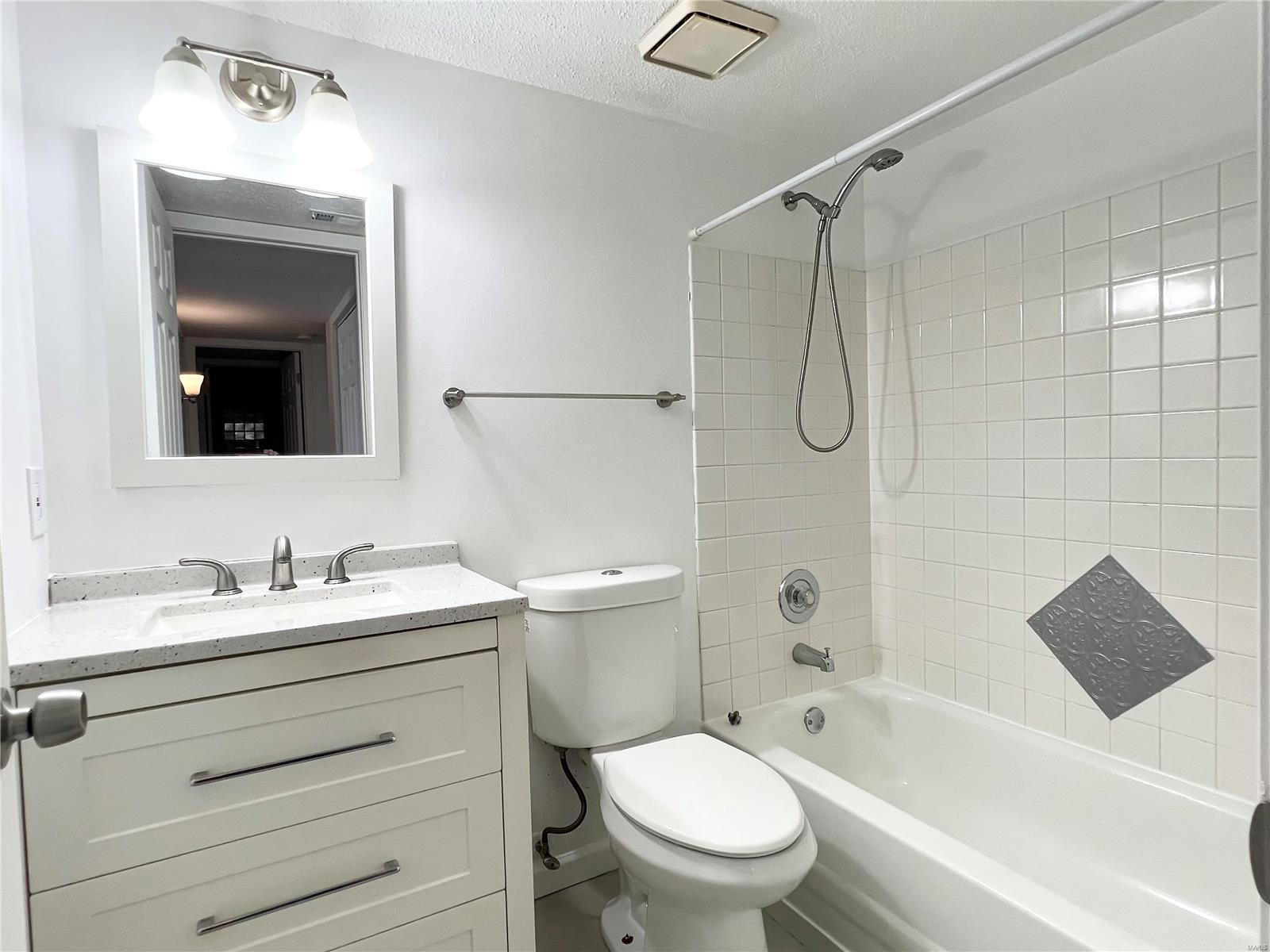 Berview Condo 11 - Residential