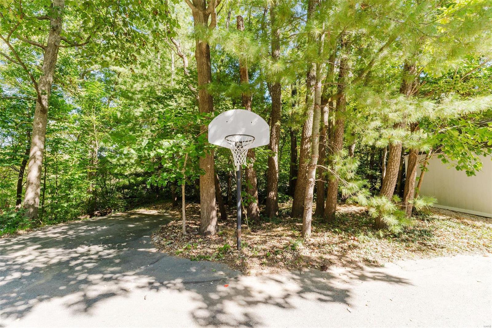 North Pointe Forest - Residential