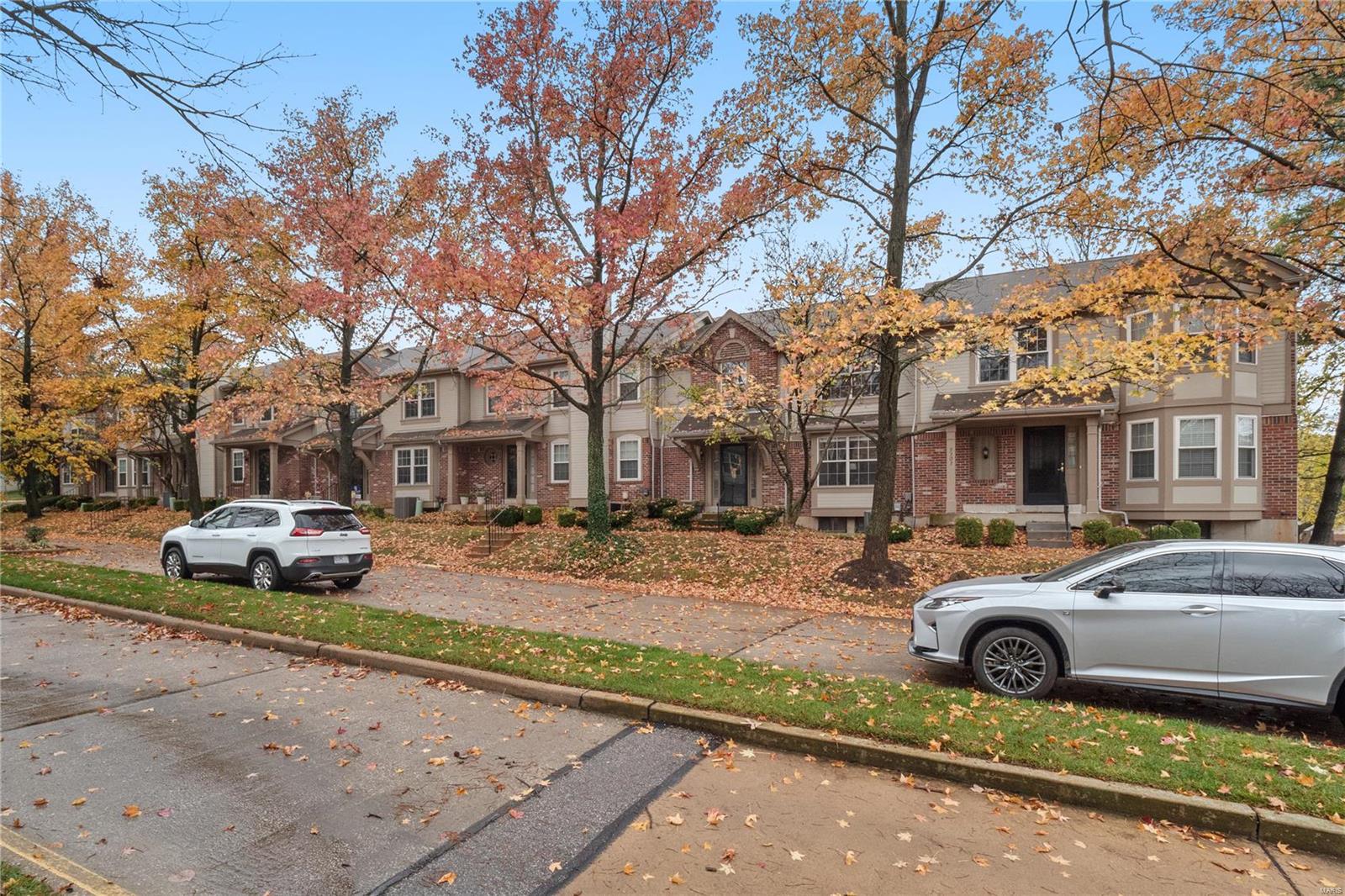 St Louis, Missouri 63119, United States, 3 Bedrooms Bedrooms, ,3 BathroomsBathrooms,Residential,Pending,35400