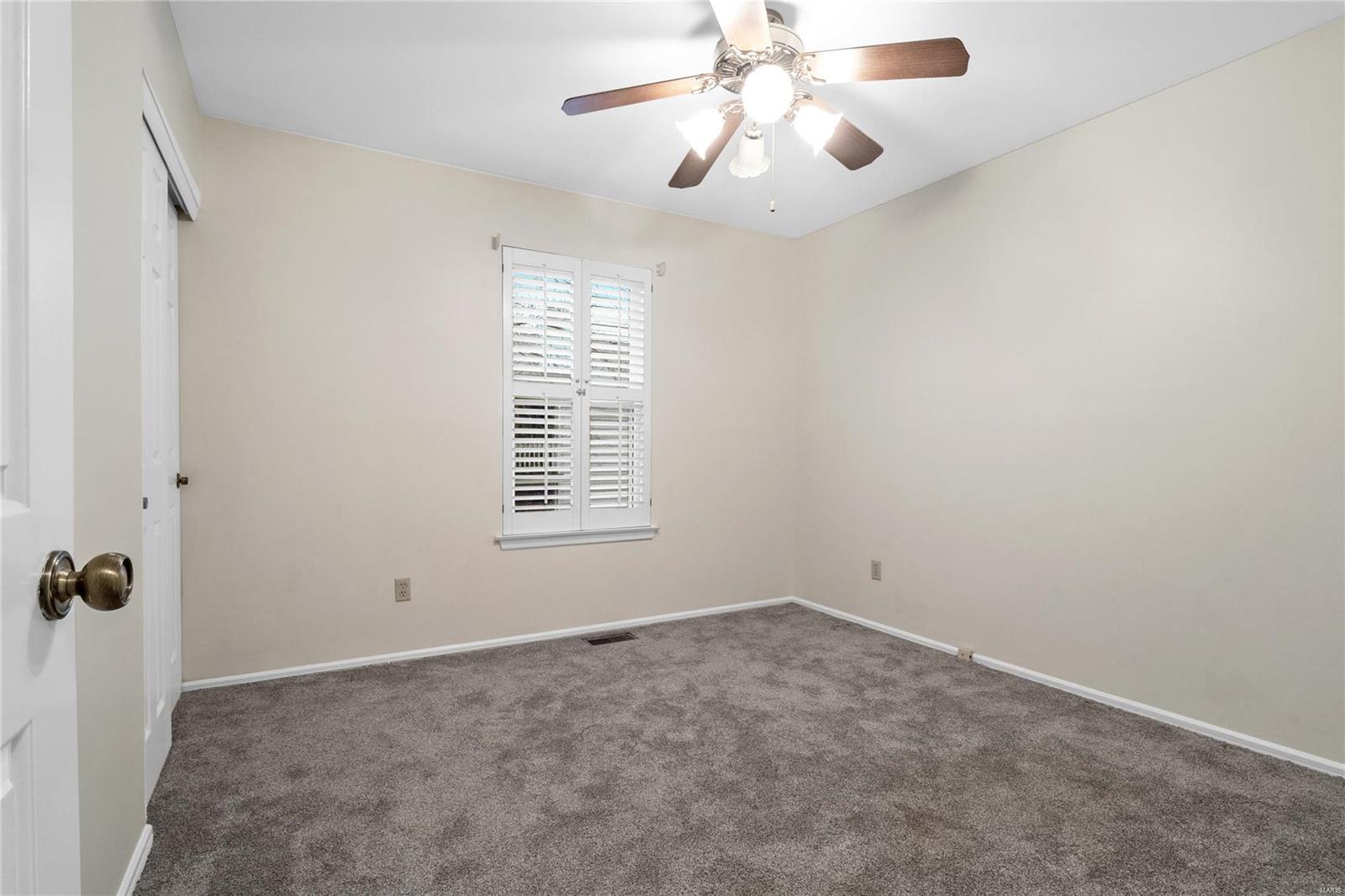 St Louis, Missouri 63119, United States, 3 Bedrooms Bedrooms, ,3 BathroomsBathrooms,Residential,Pending,35400