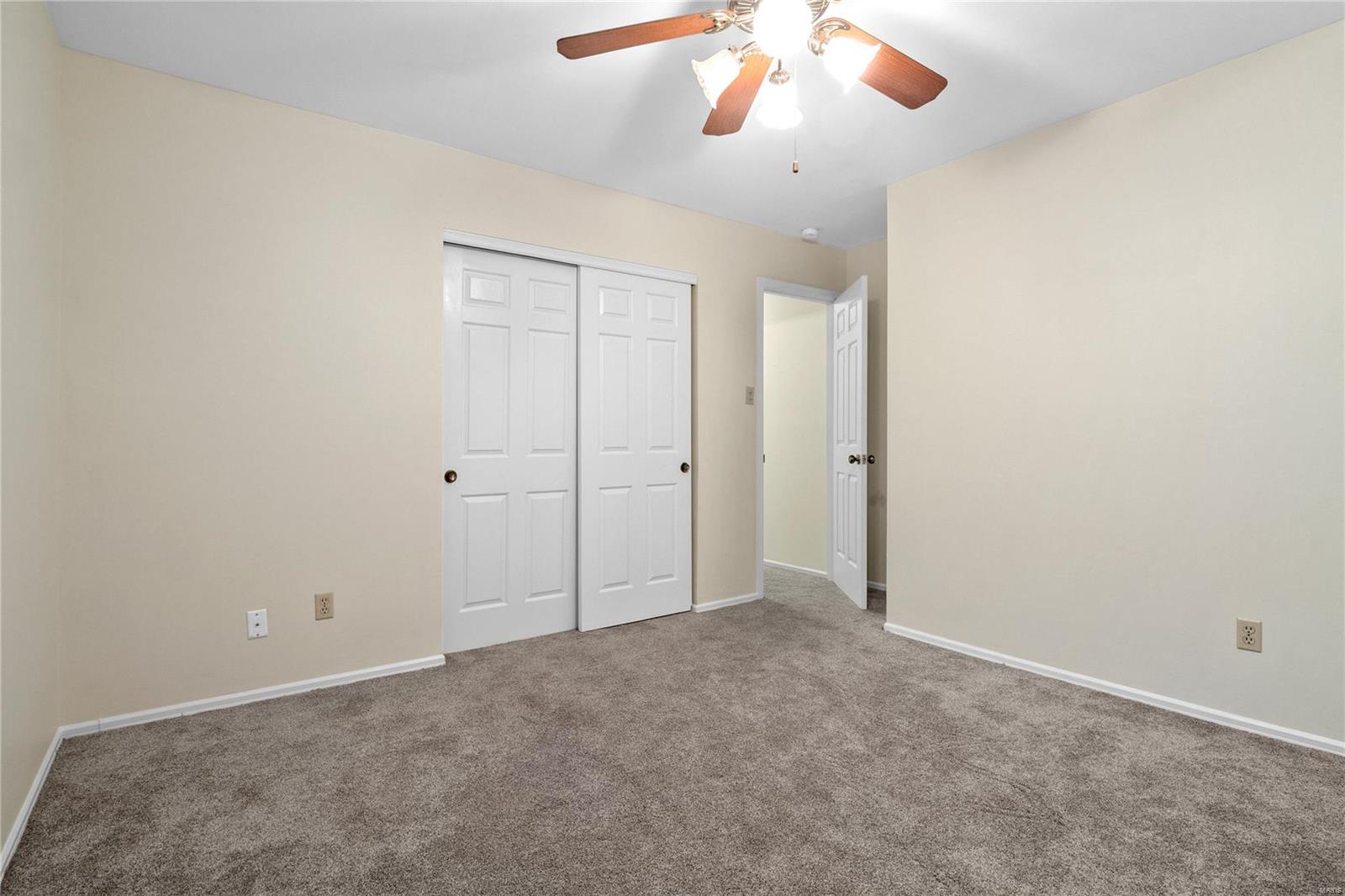 St Louis, Missouri 63119, United States, 3 Bedrooms Bedrooms, ,3 BathroomsBathrooms,Residential,Pending,35400