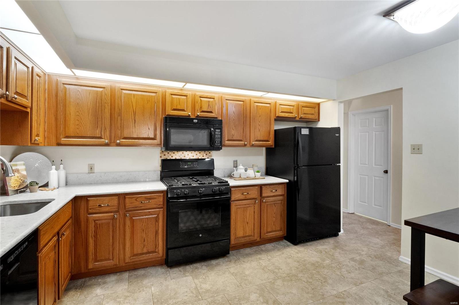 St Louis, Missouri 63119, United States, 3 Bedrooms Bedrooms, ,3 BathroomsBathrooms,Residential,Pending,35400