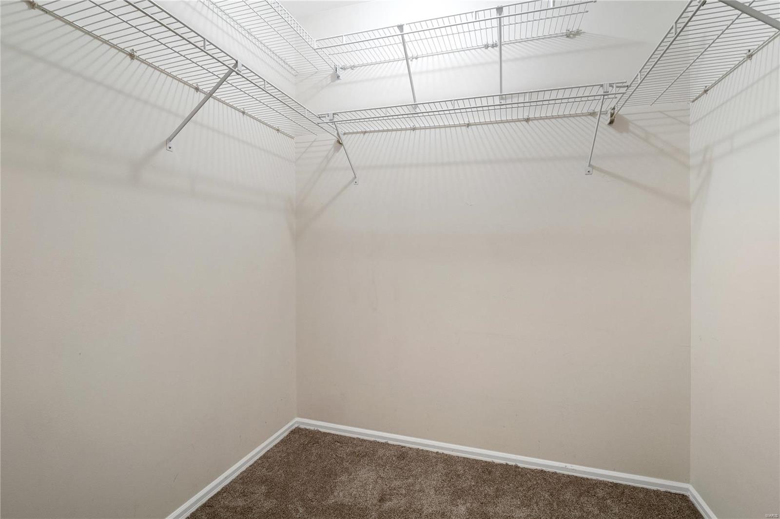 St Louis, Missouri 63119, United States, 3 Bedrooms Bedrooms, ,3 BathroomsBathrooms,Residential,Pending,35400