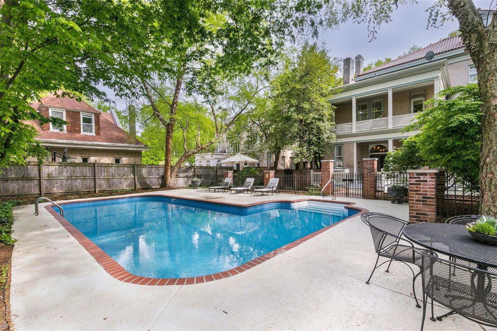 Bell Place - Residential