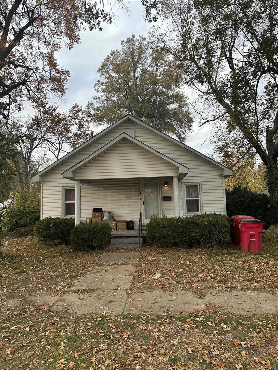 View Sikeston, MO 63801 house