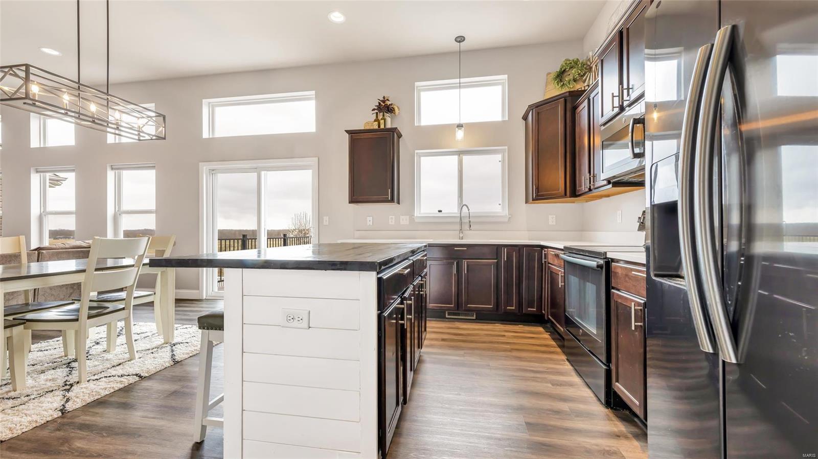Austin Oaks - Residential