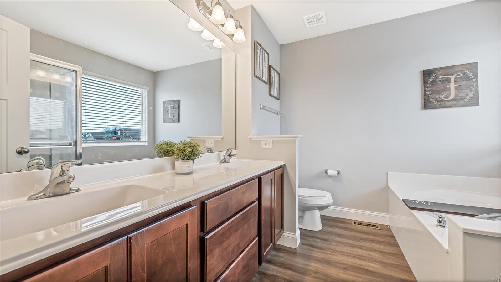 Austin Oaks - Residential