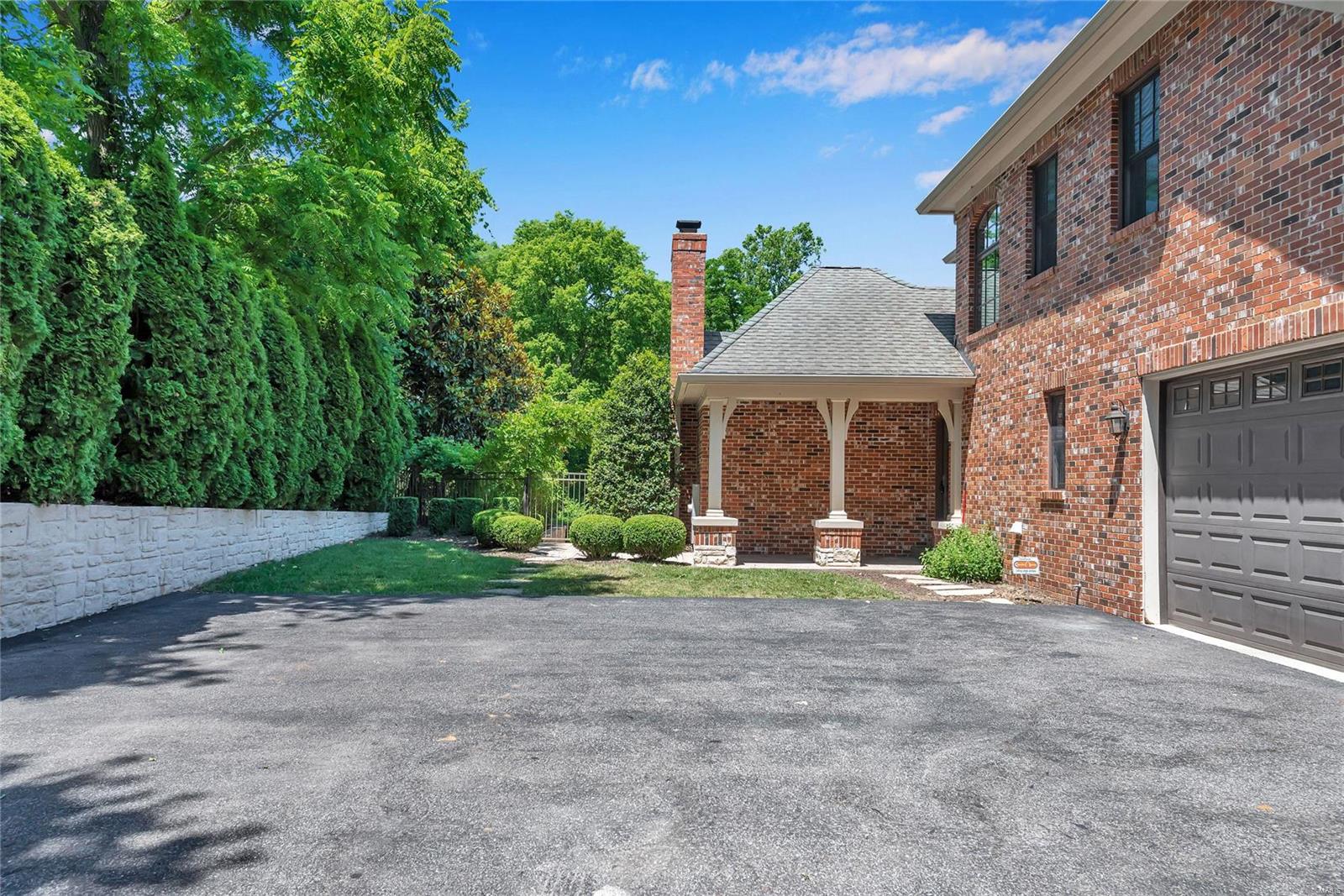 Hawthorne Meadow - Residential