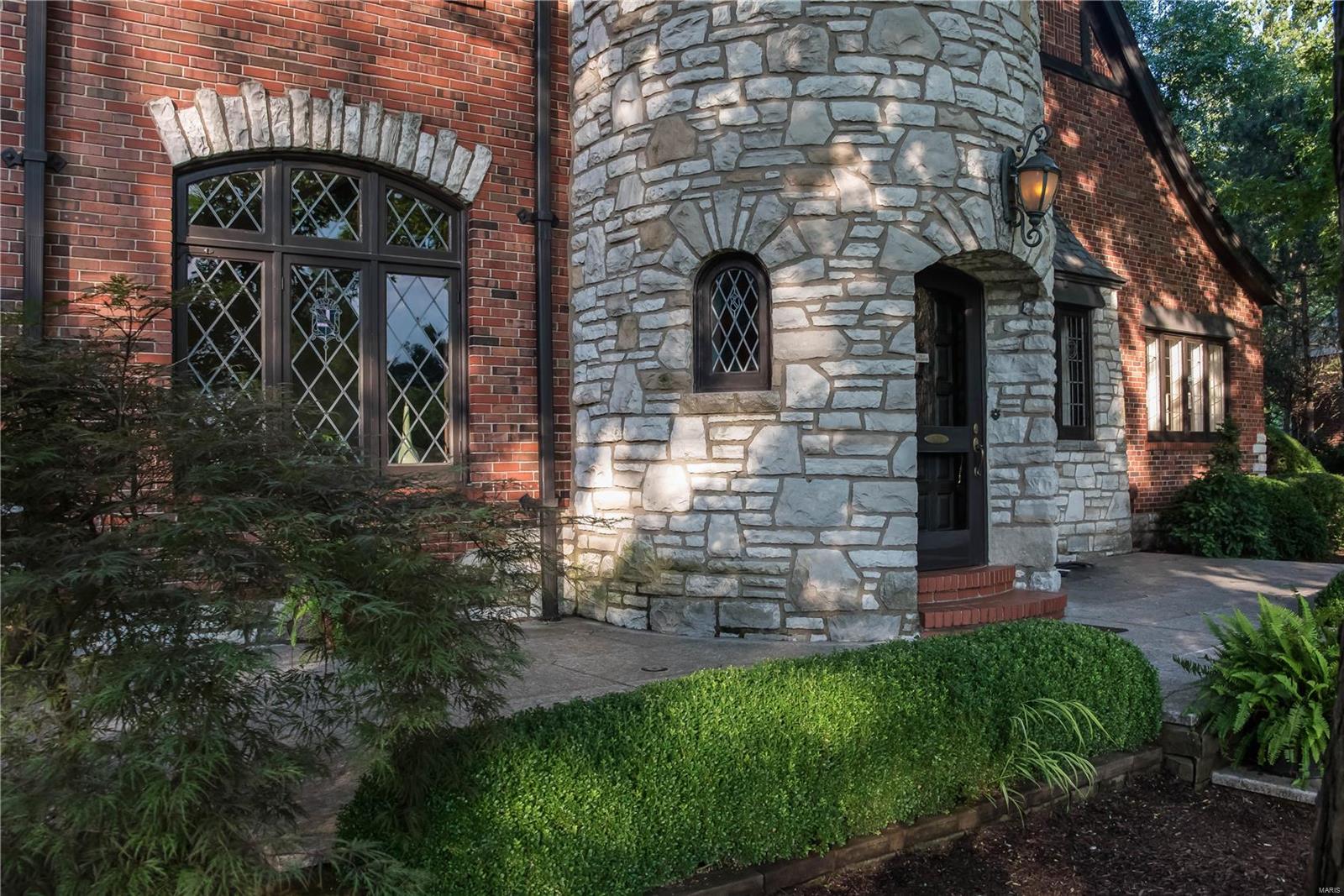 La Hacienda - Residential