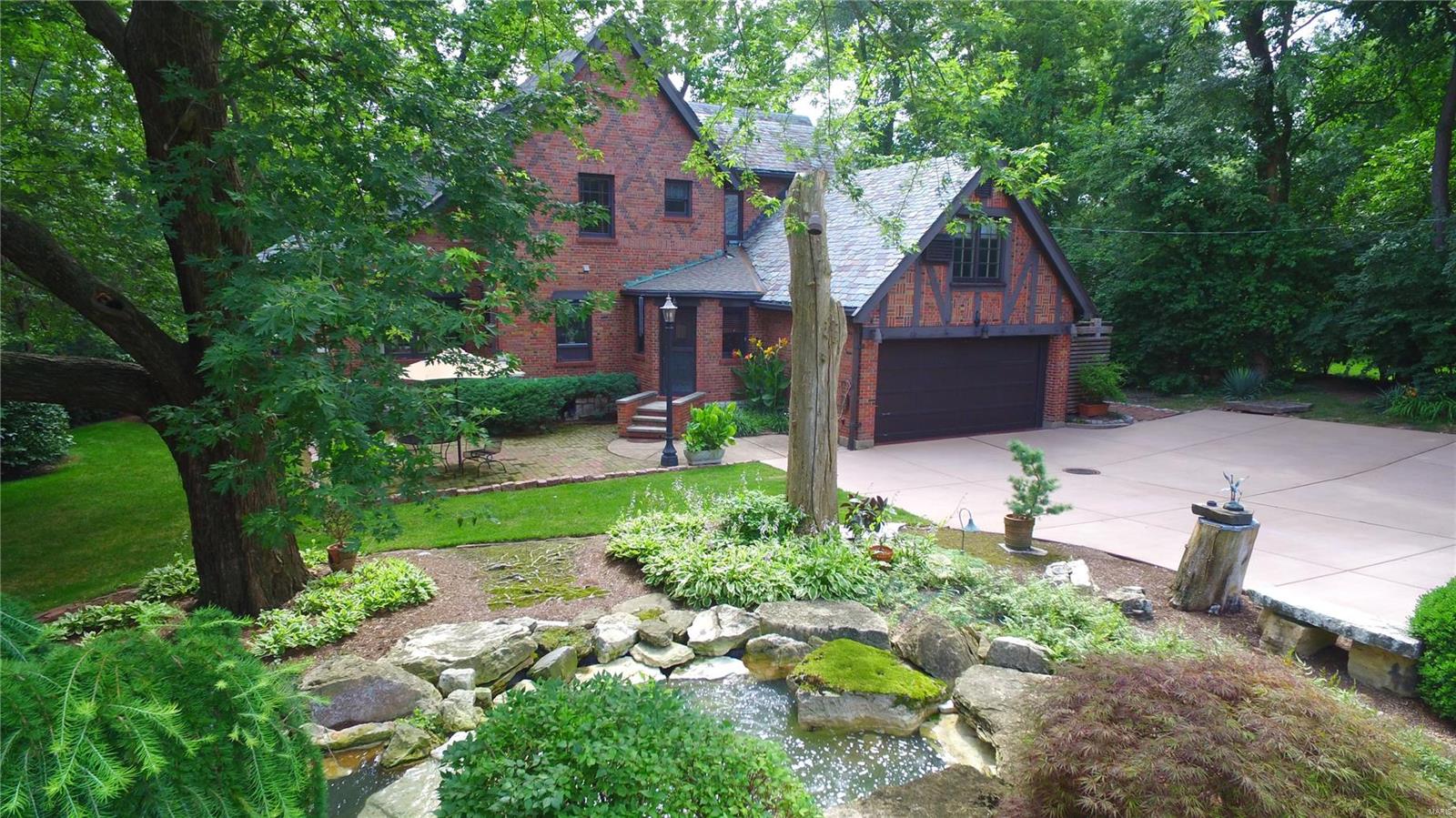 La Hacienda - Residential