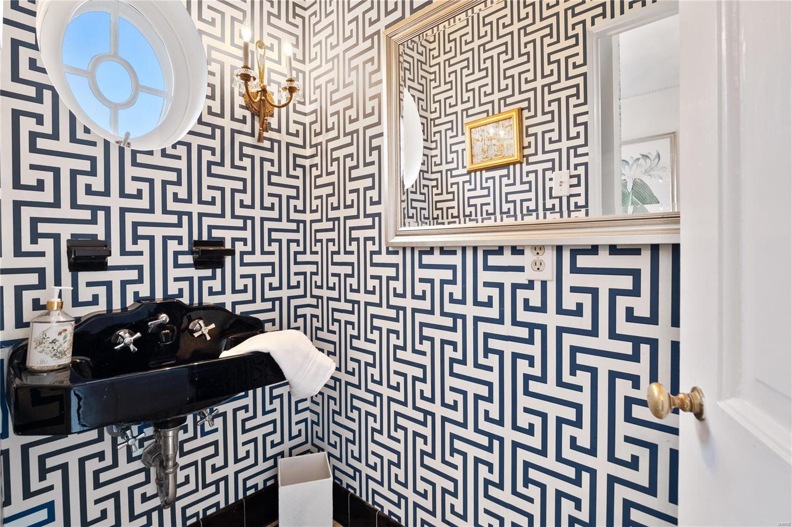 Mc Donald Tr - Residential