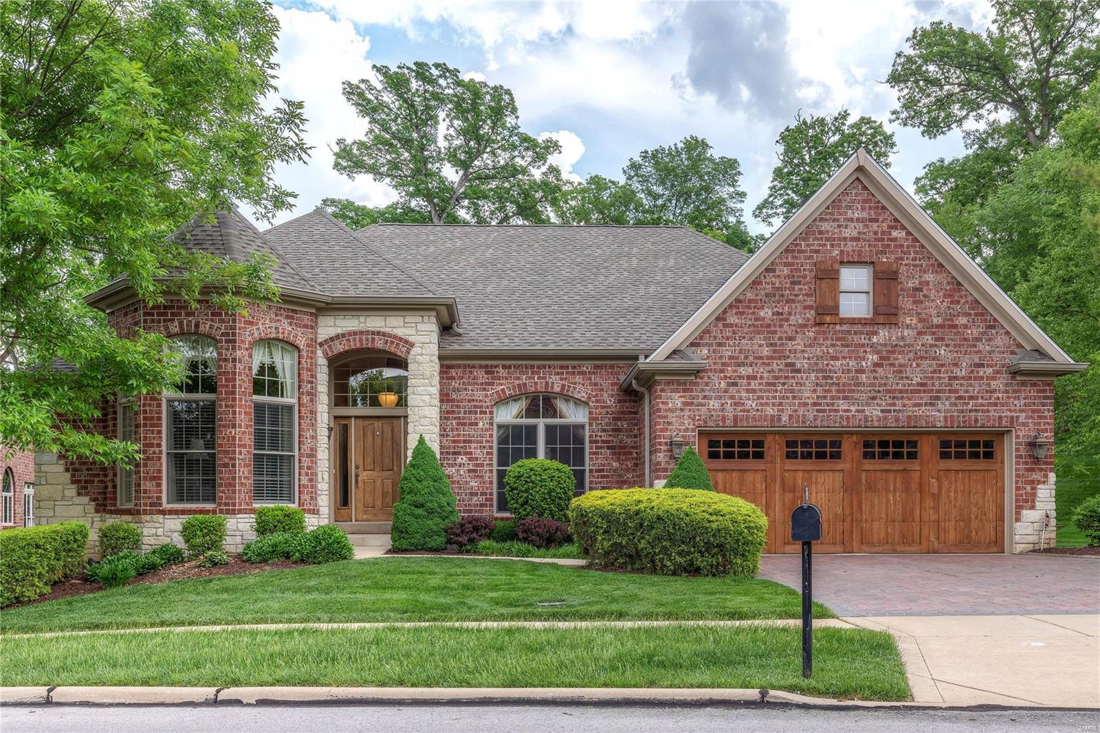 Villas At Meadowbrook - Residential