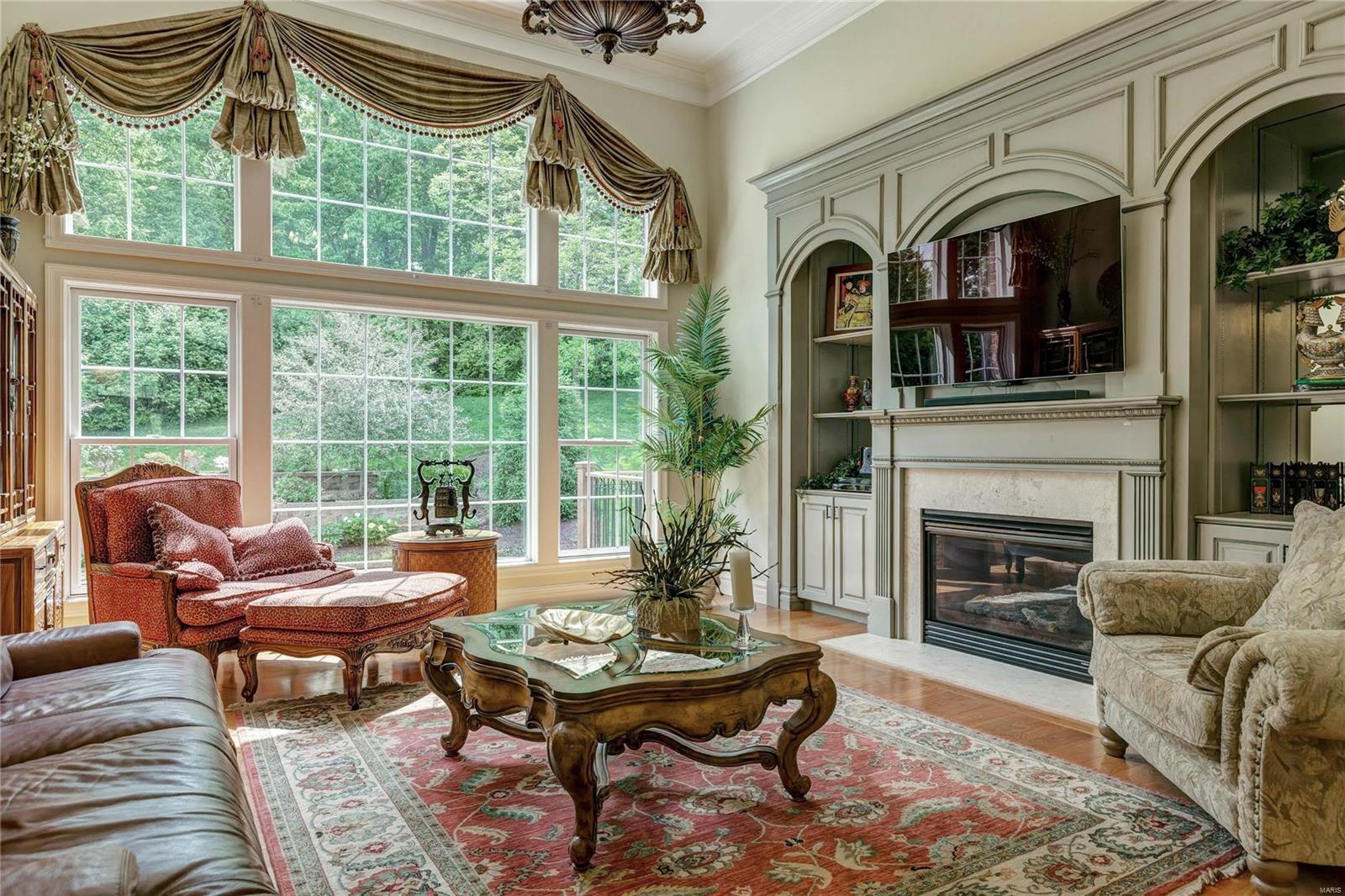 Villas At Meadowbrook - Residential