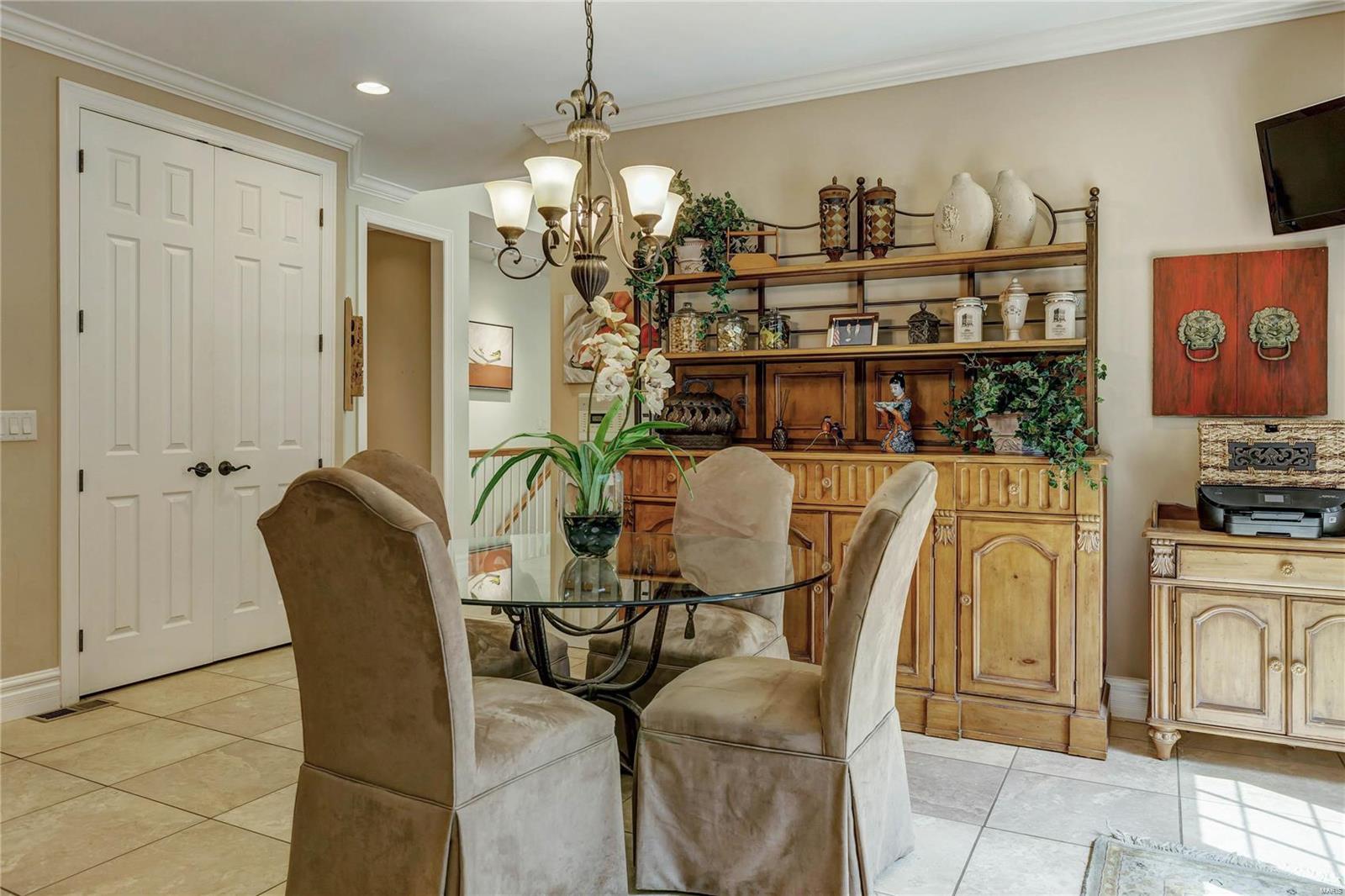 Villas At Meadowbrook - Residential