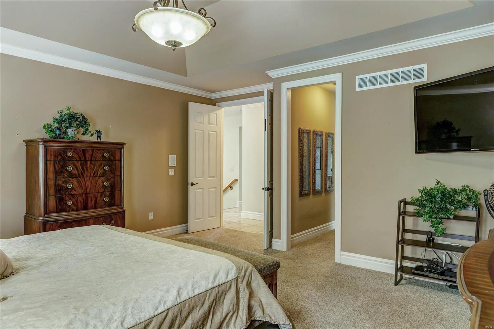 Villas At Meadowbrook - Residential