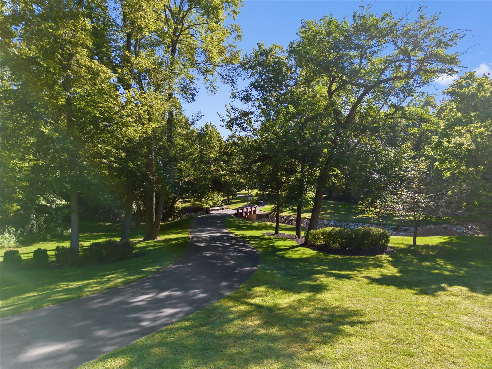 Summit Estate - Residential