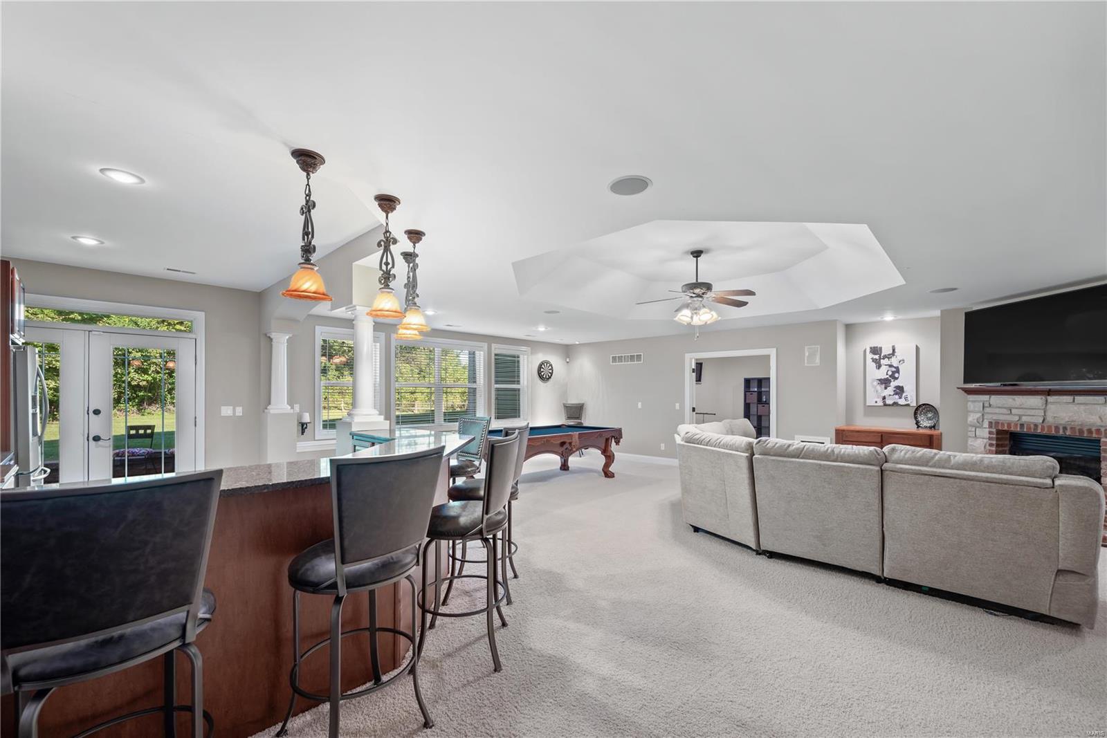 Summit Estate - Residential