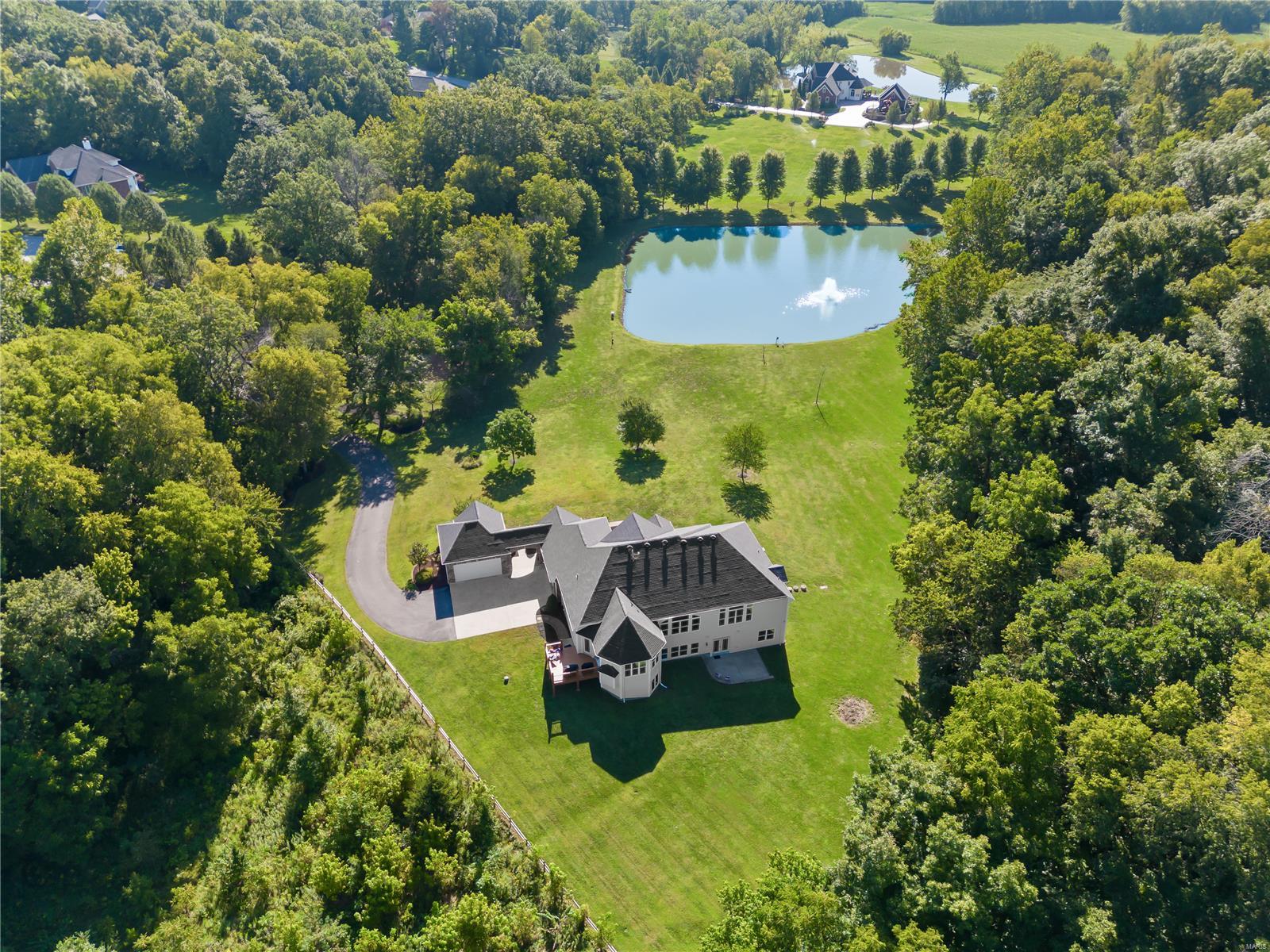 Summit Estate - Residential