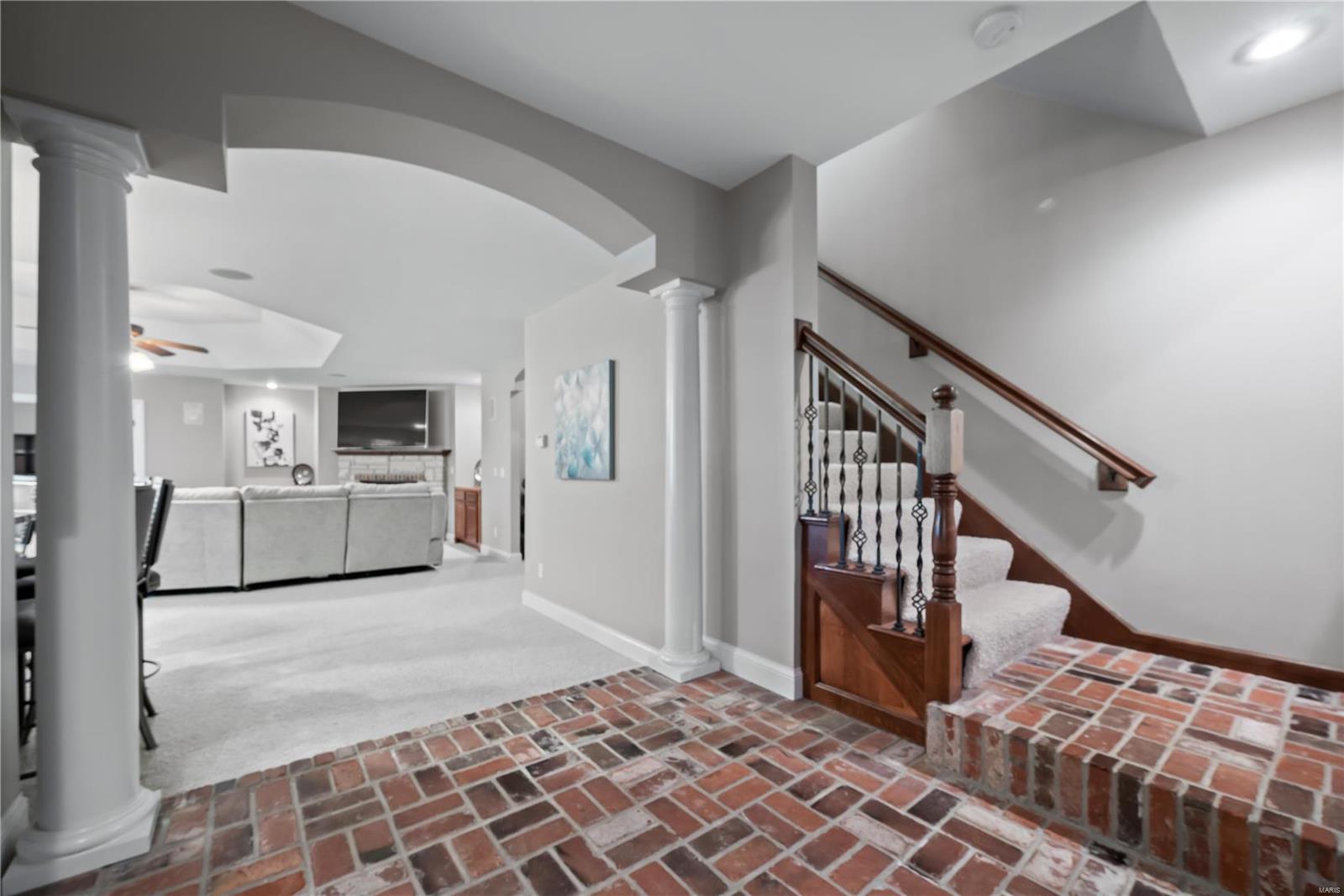 Summit Estate - Residential