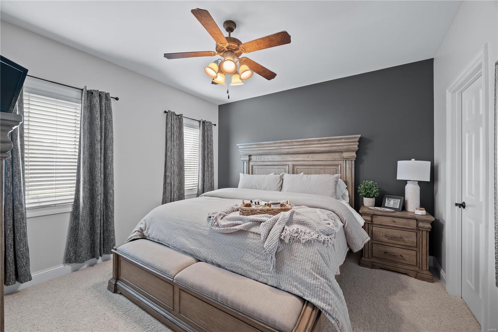 Summit Estate - Residential