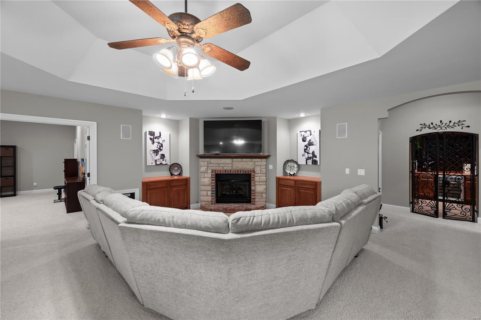 Summit Estate - Residential