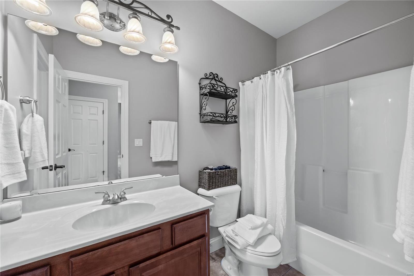 Summit Estate - Residential