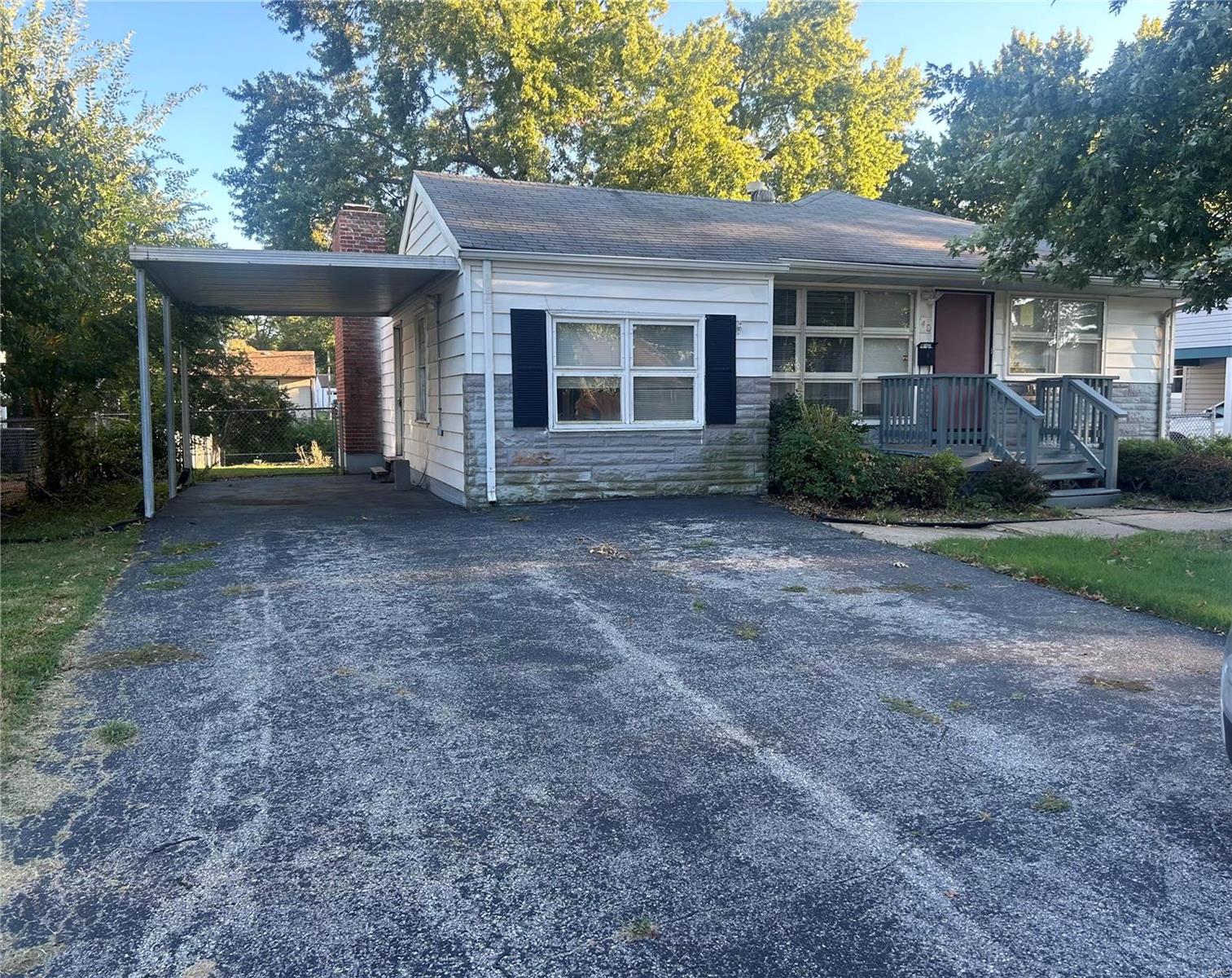 View Florissant, MO 63031 house