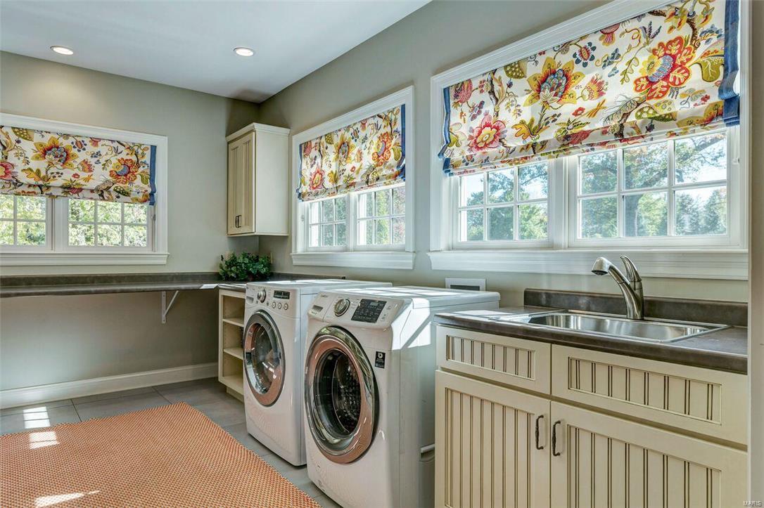 Ballas Acres - Residential