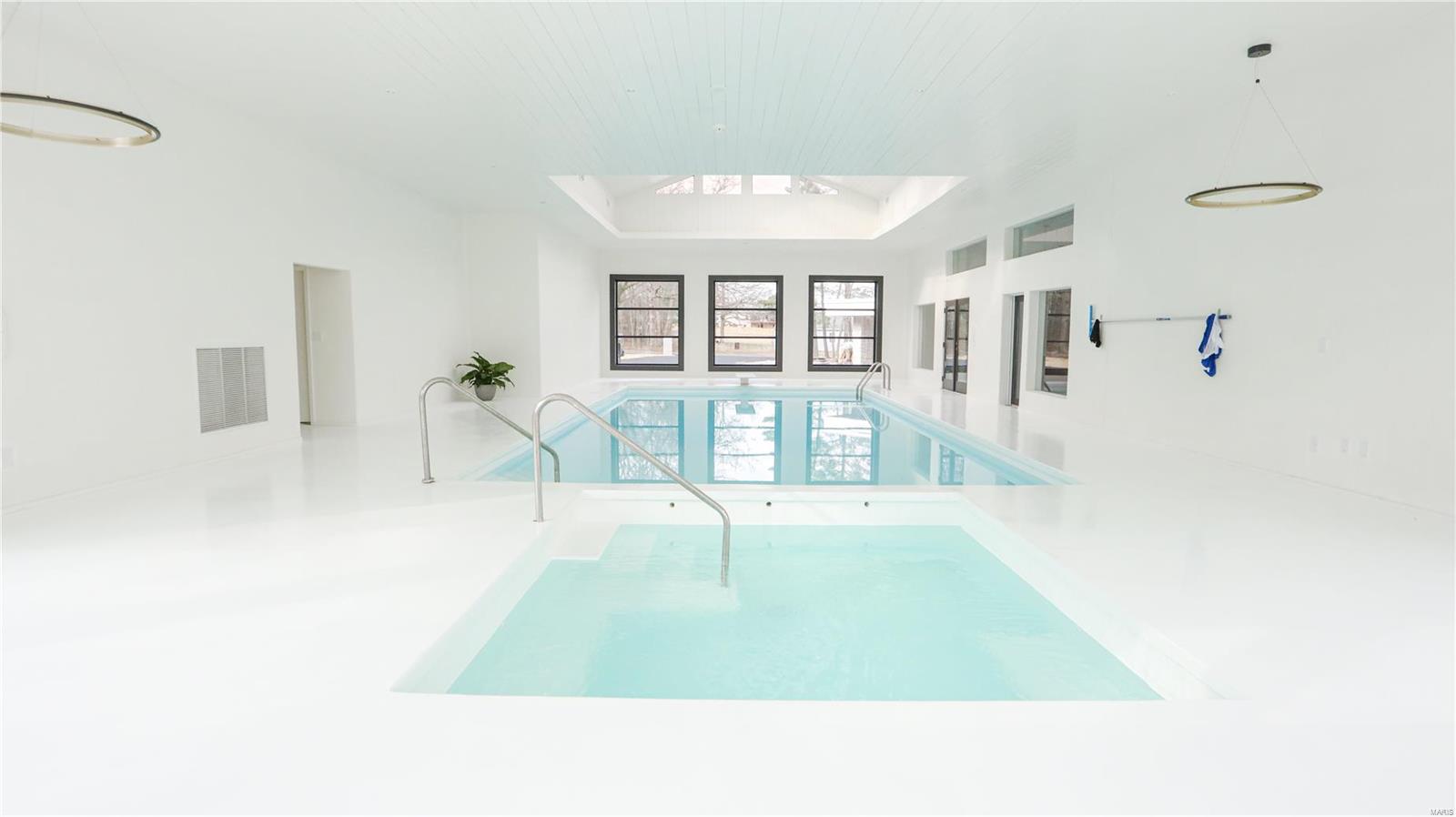 Country Club Terrace - Residential