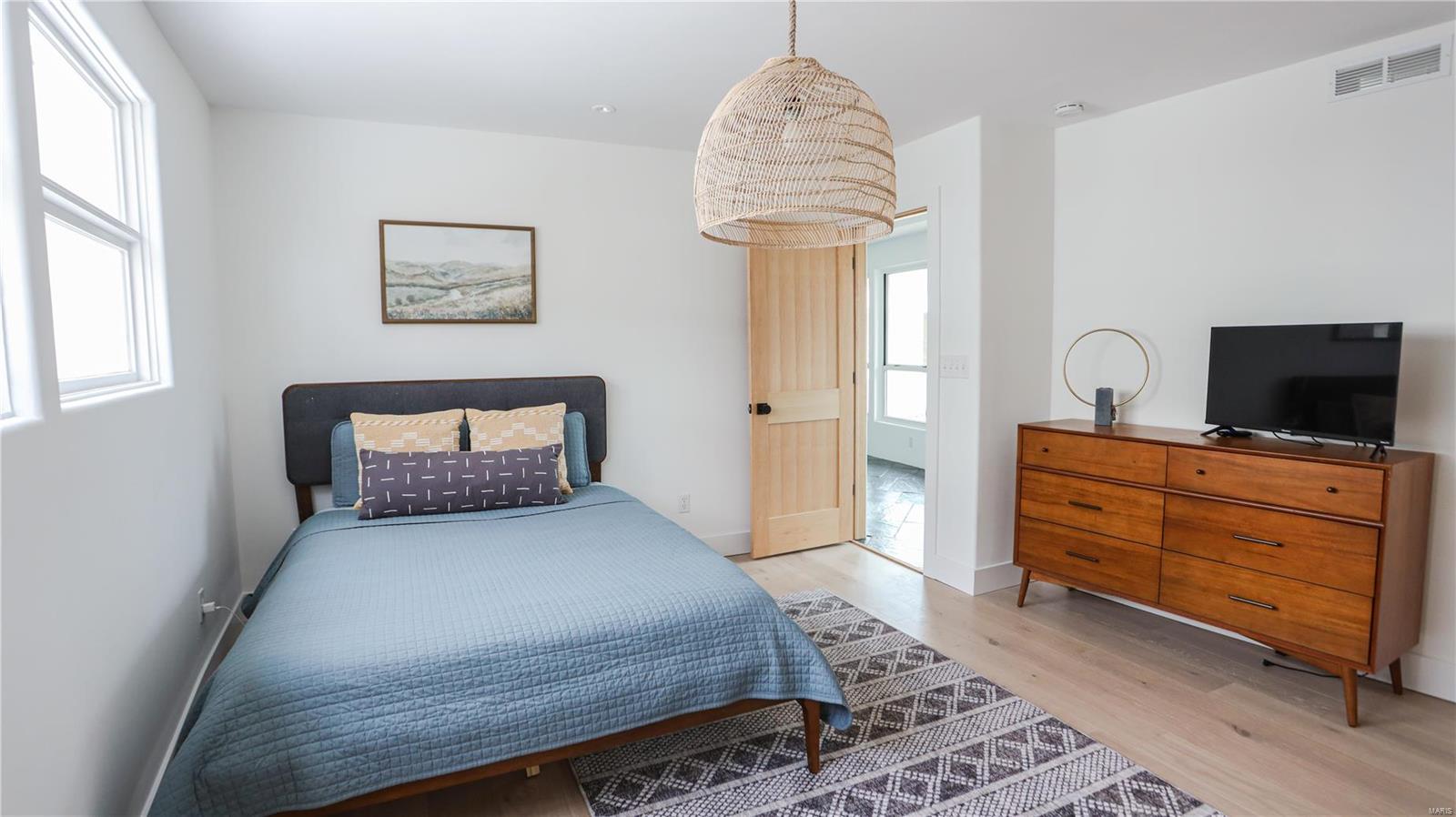 Country Club Terrace - Residential