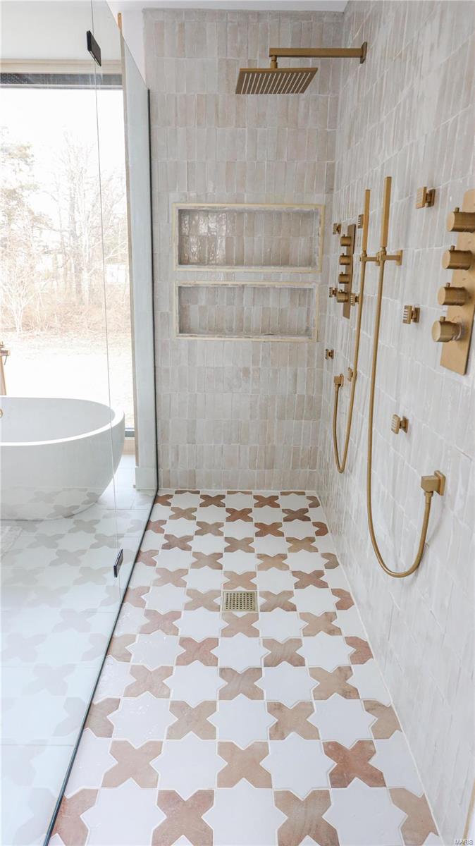 Country Club Terrace - Residential